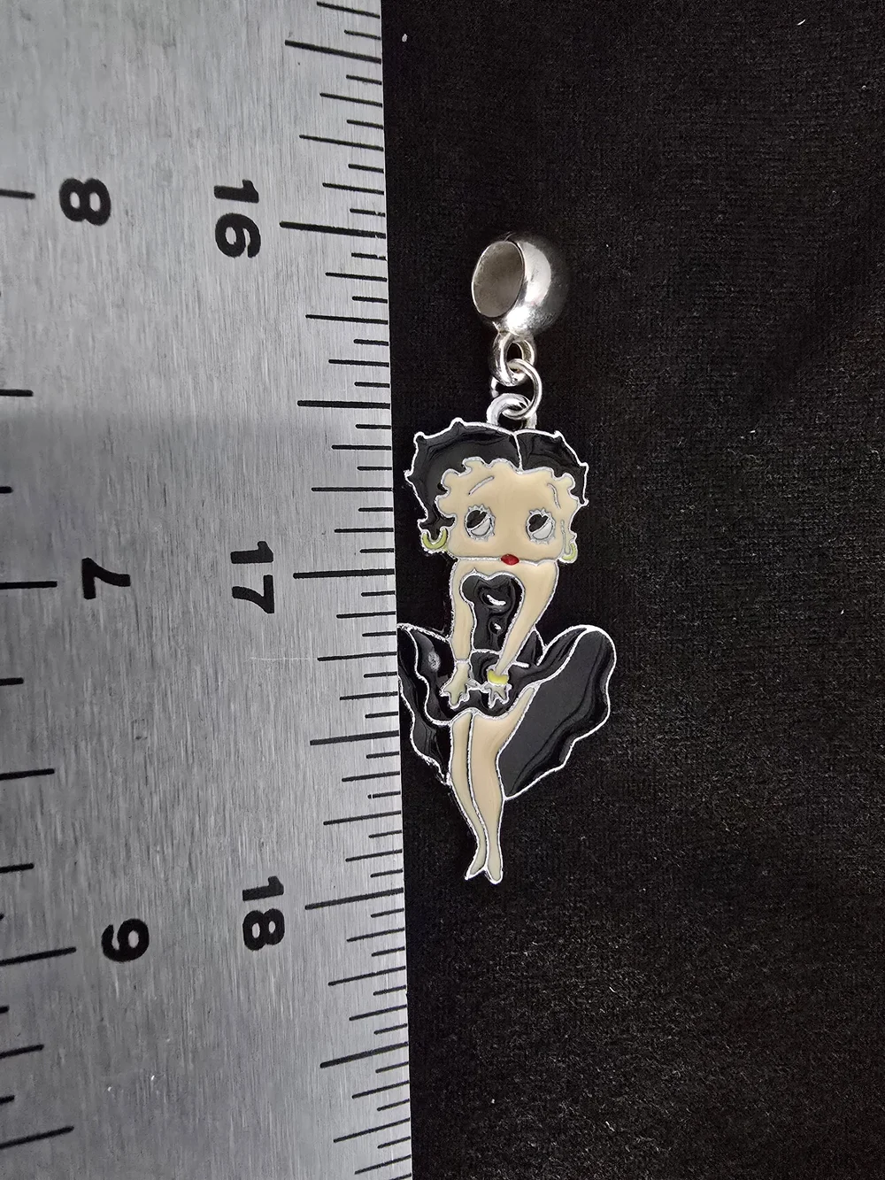 Betty Boop Black, Cream and Red Enamel Necklace Charm - Picture 5 of 5